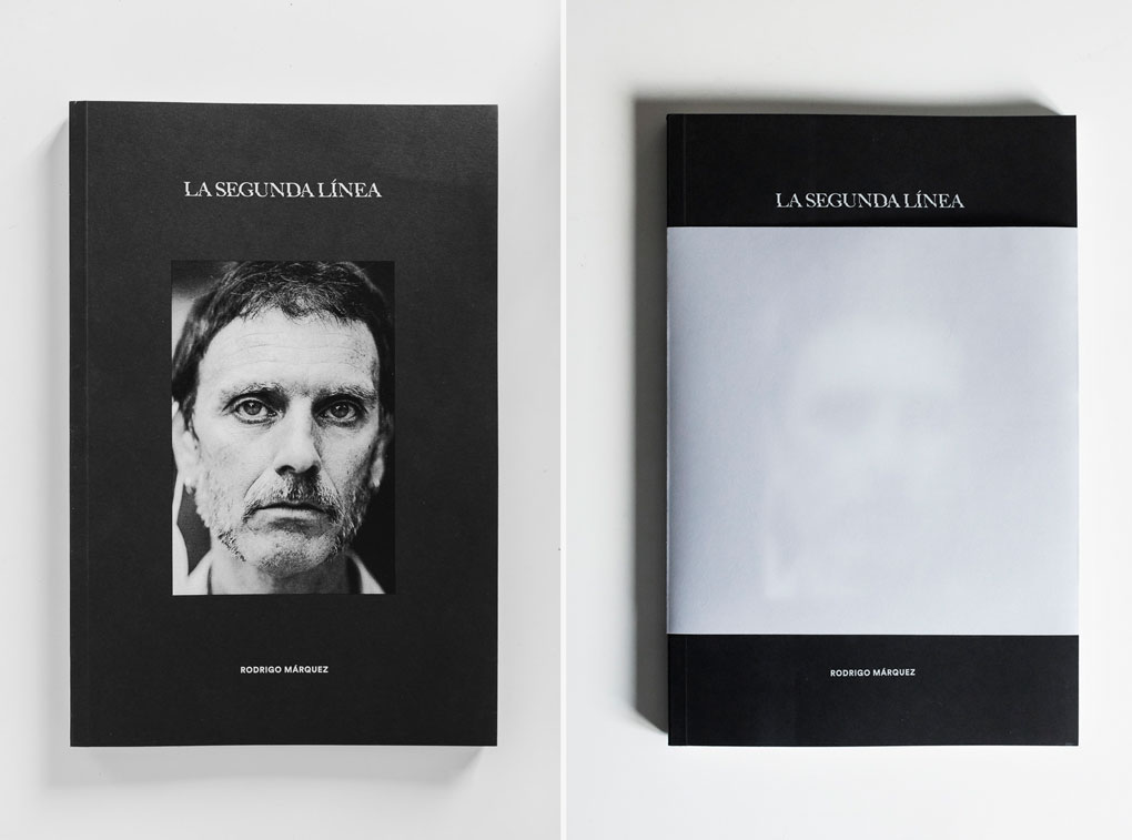 Fotolibro 'La Segunda Línea' impreso con tinta White y CMYK en Impresum