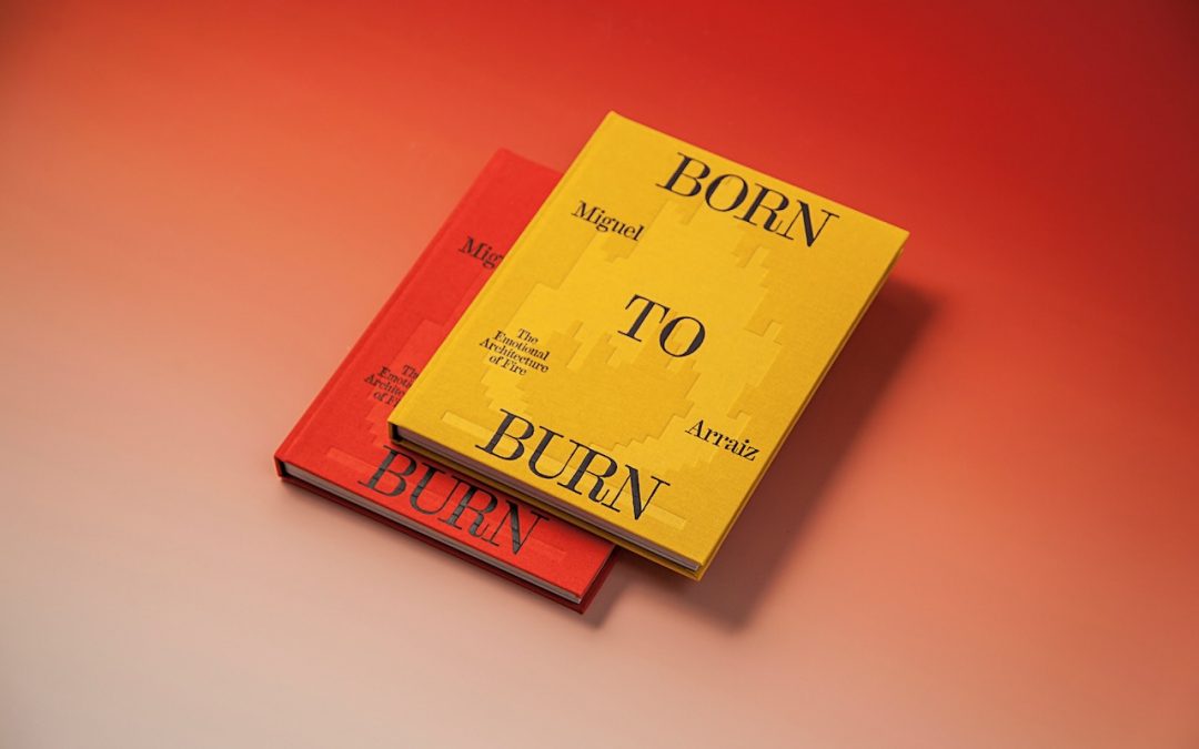 Dos ciudades que arden y un libro construido desde dentro